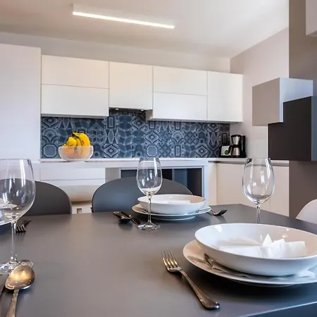 Adamo Guest house